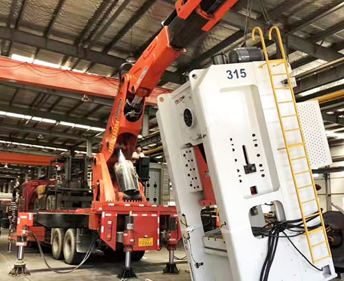 畅好乡提升工作效率，选择优质折臂吊租赁服务